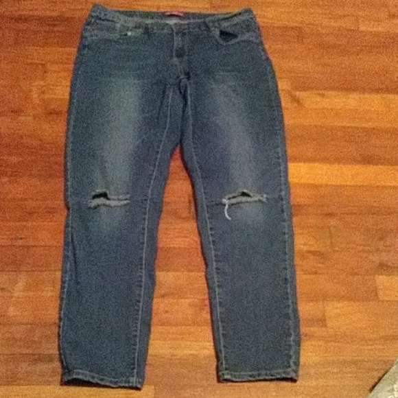 Jeans - Picture 1 of 1